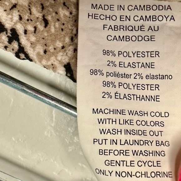 Michael Kors Wide Leg Pants Crushed Crepe Snakeskin Print Bottoms SZ Medium NEW! - Picture 15 of 16